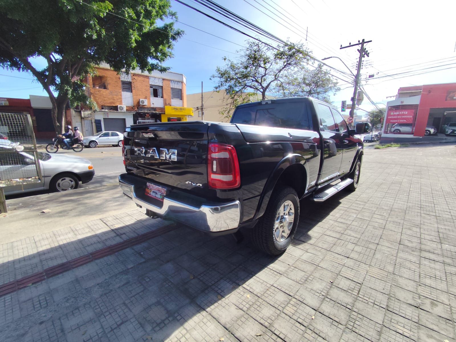DOGDE RAM LARAMIE 2500 2021