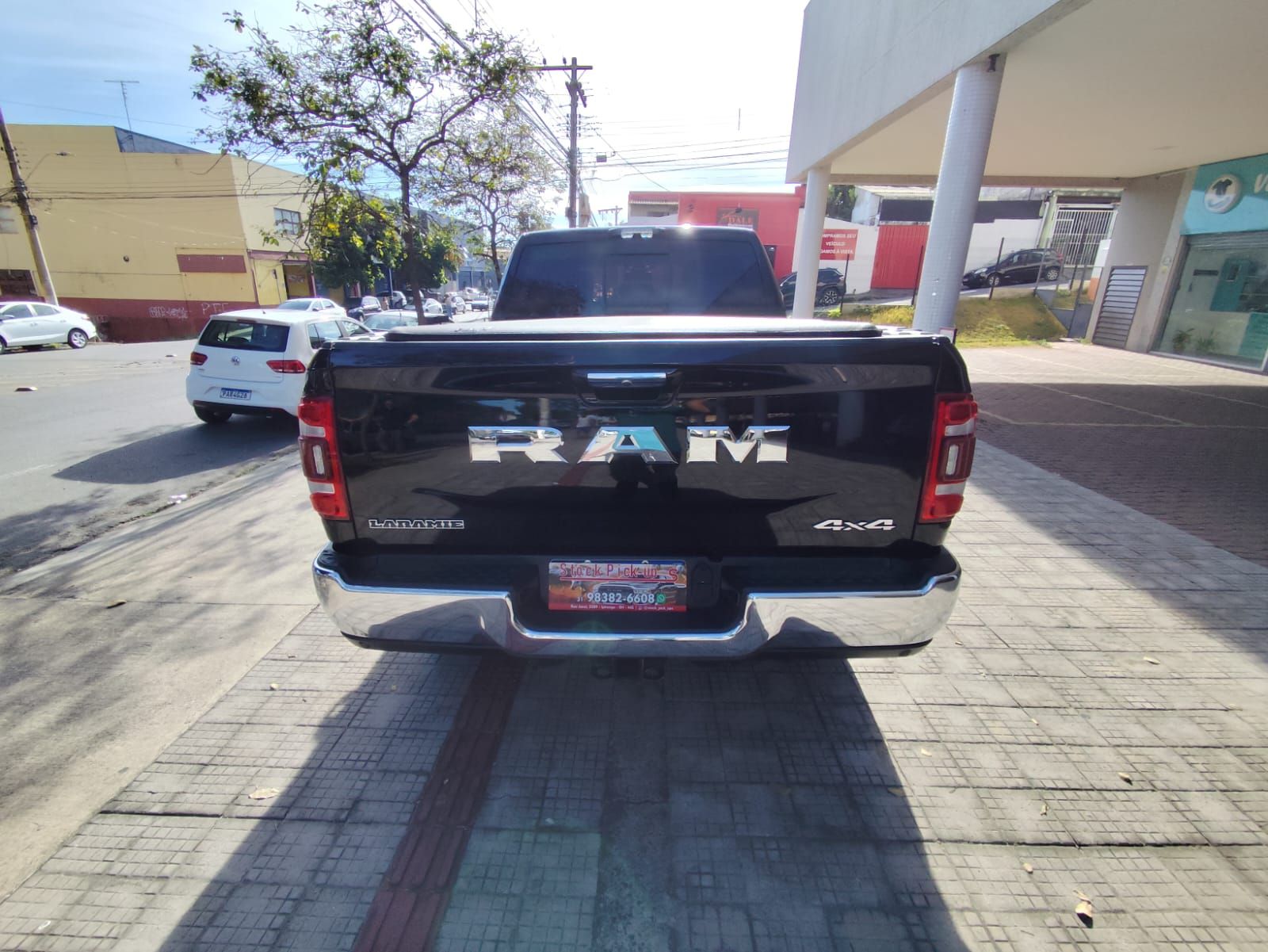 DOGDE RAM LARAMIE 2500 2021