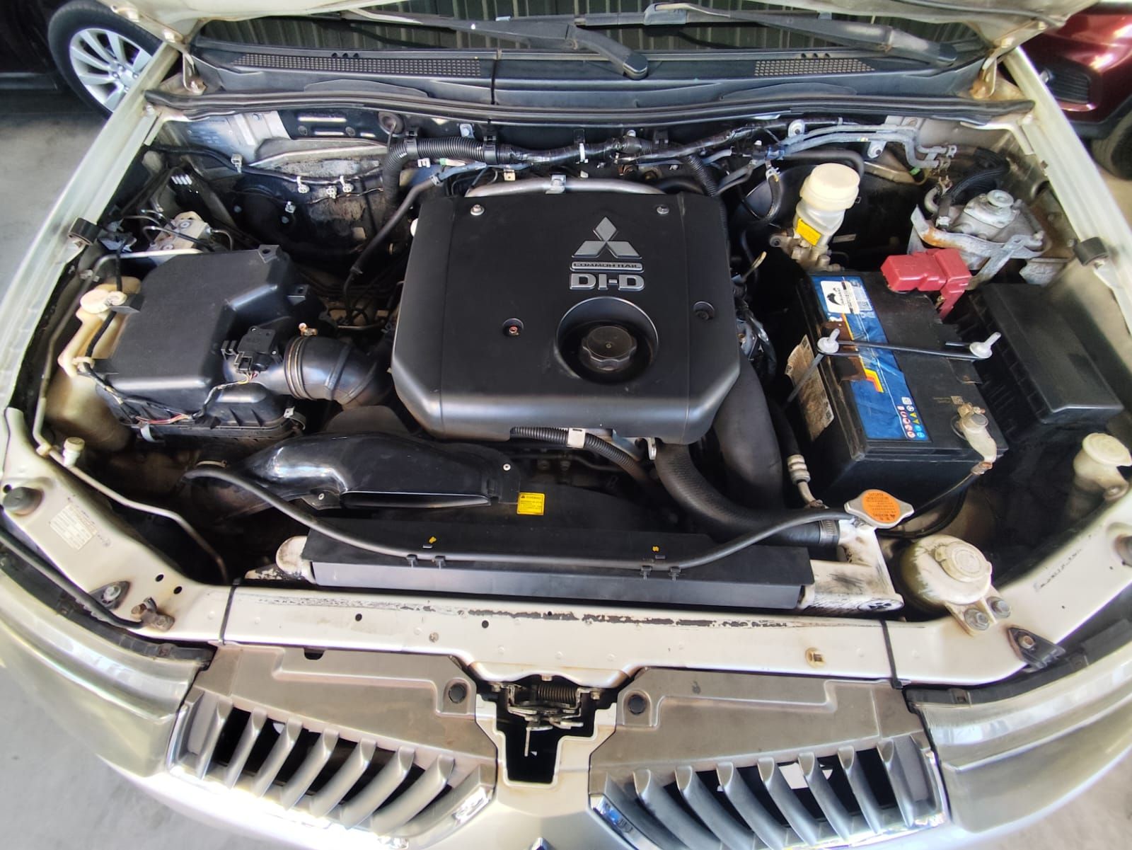 L200 AUTOMATICA DIESEL 4X4