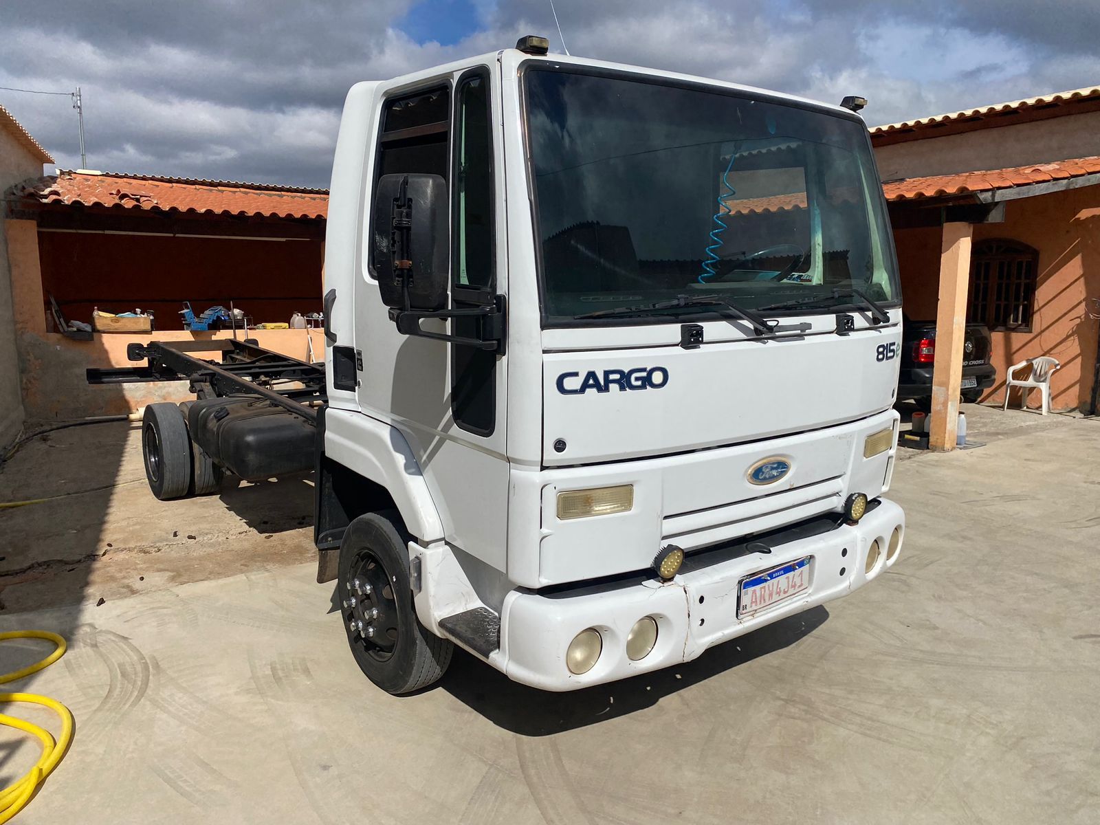 FORD CARGO 815 E 2010