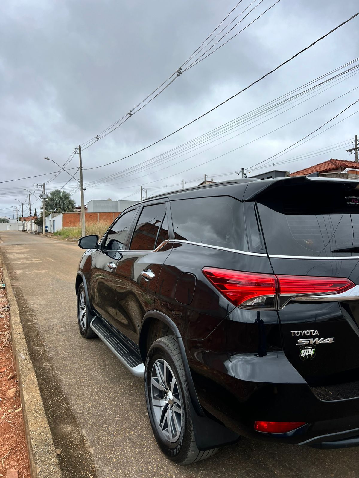 TOYOTA SW4 SRX 2017 DIESEL 4X4 7 LUGARES