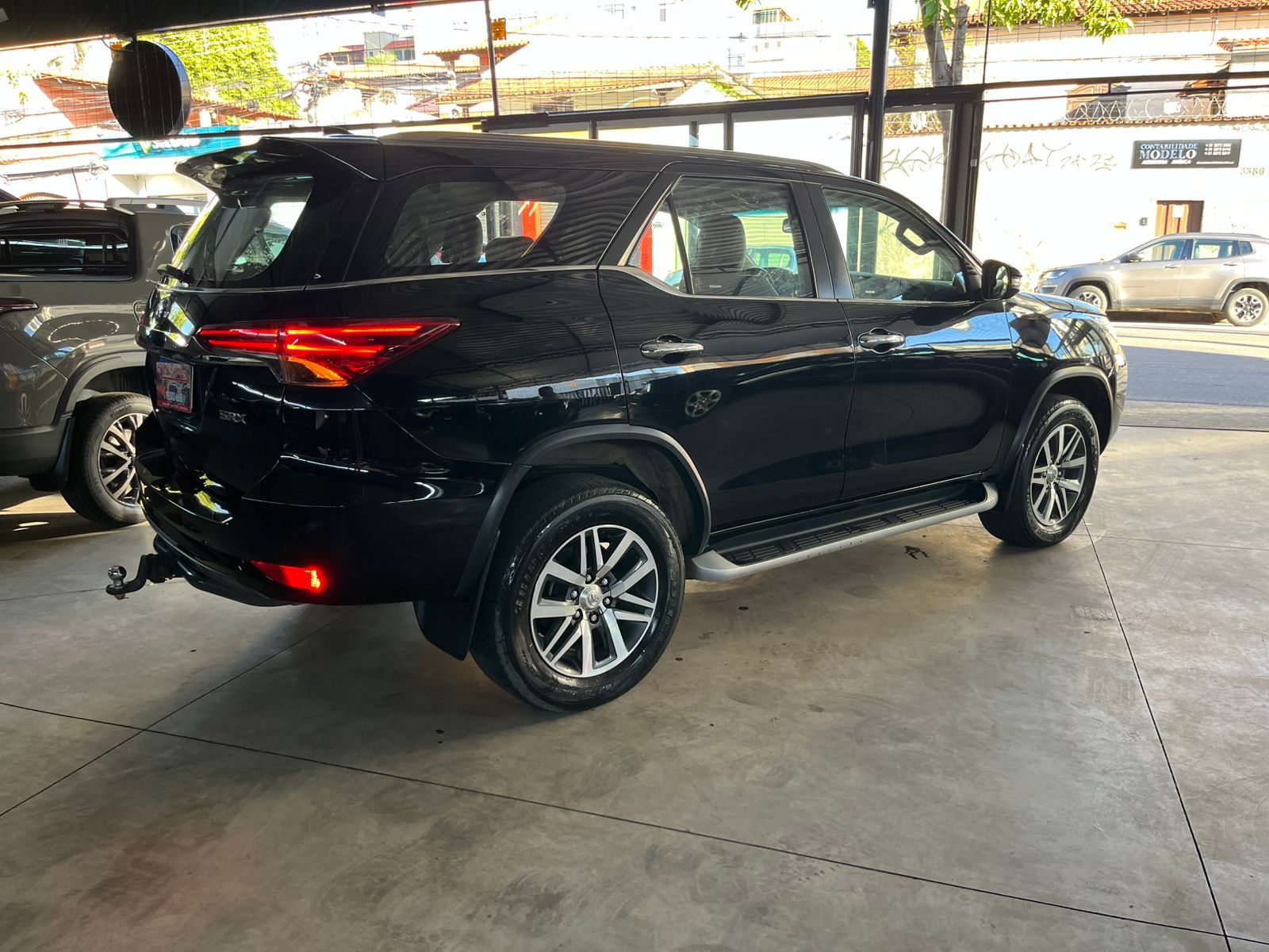 TOYOTA SW4 SRX 2017 DIESEL 4X4 7 LUGARES