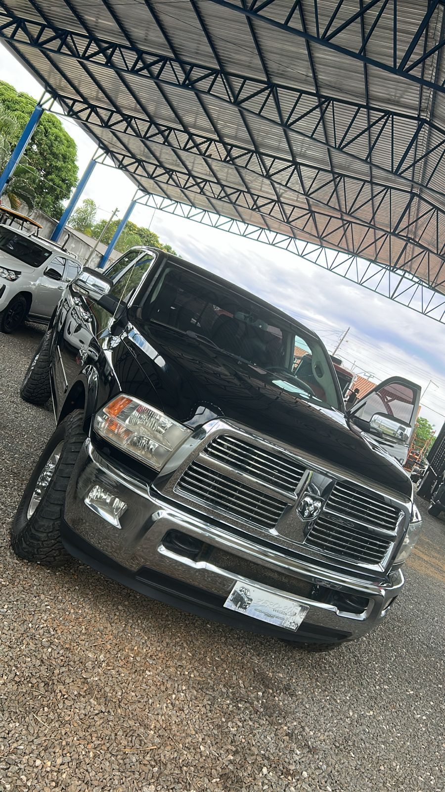 DOGDE RAM 2012  2500