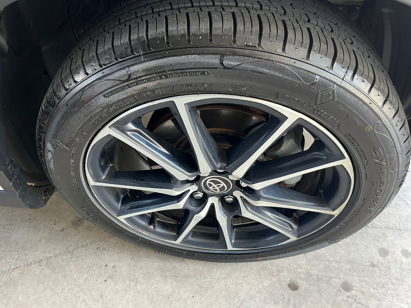 COROLLA CROSS HIBRIDO 2022