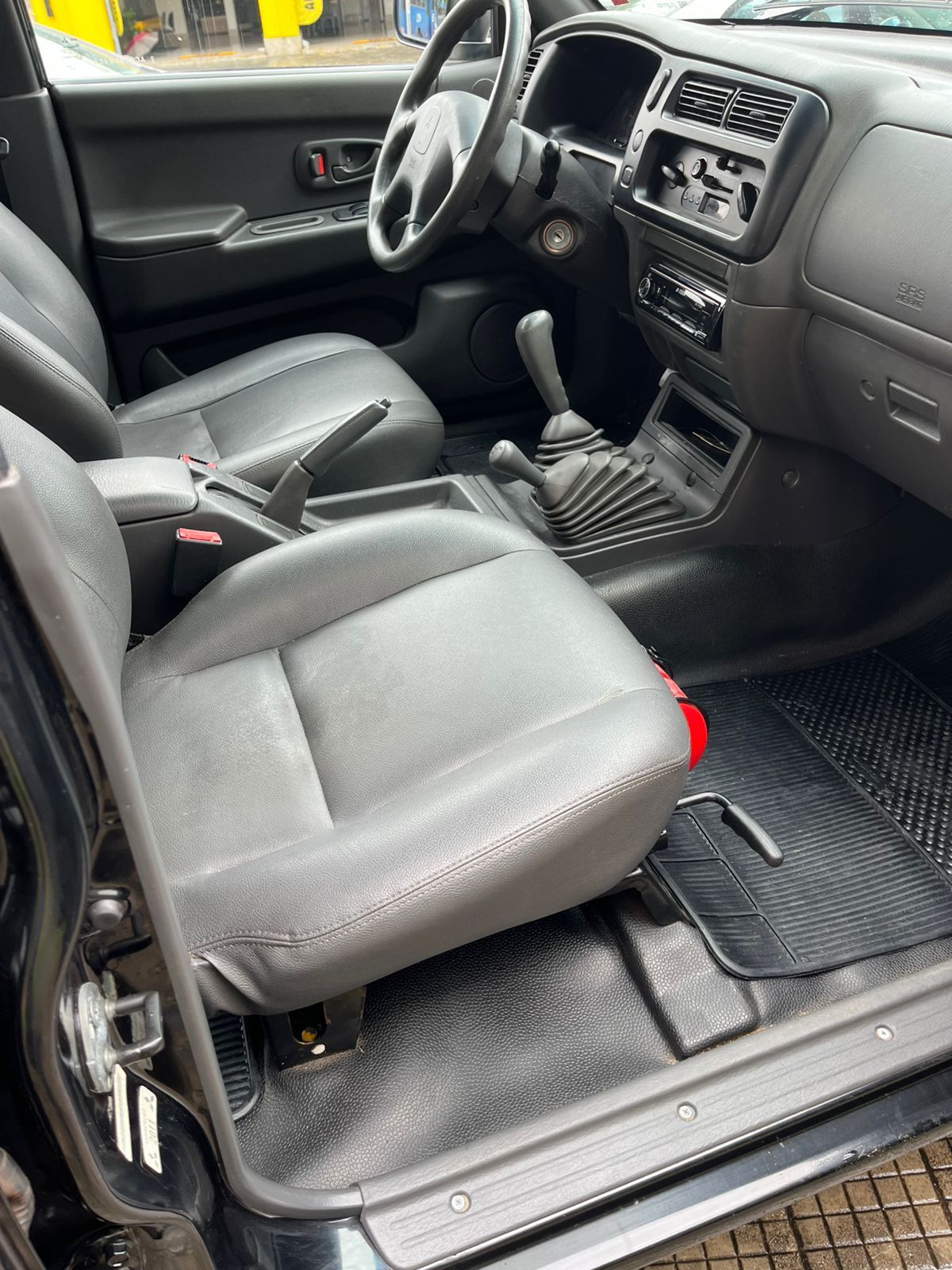 L200 2012 EXTREMAMENTE NOVA 