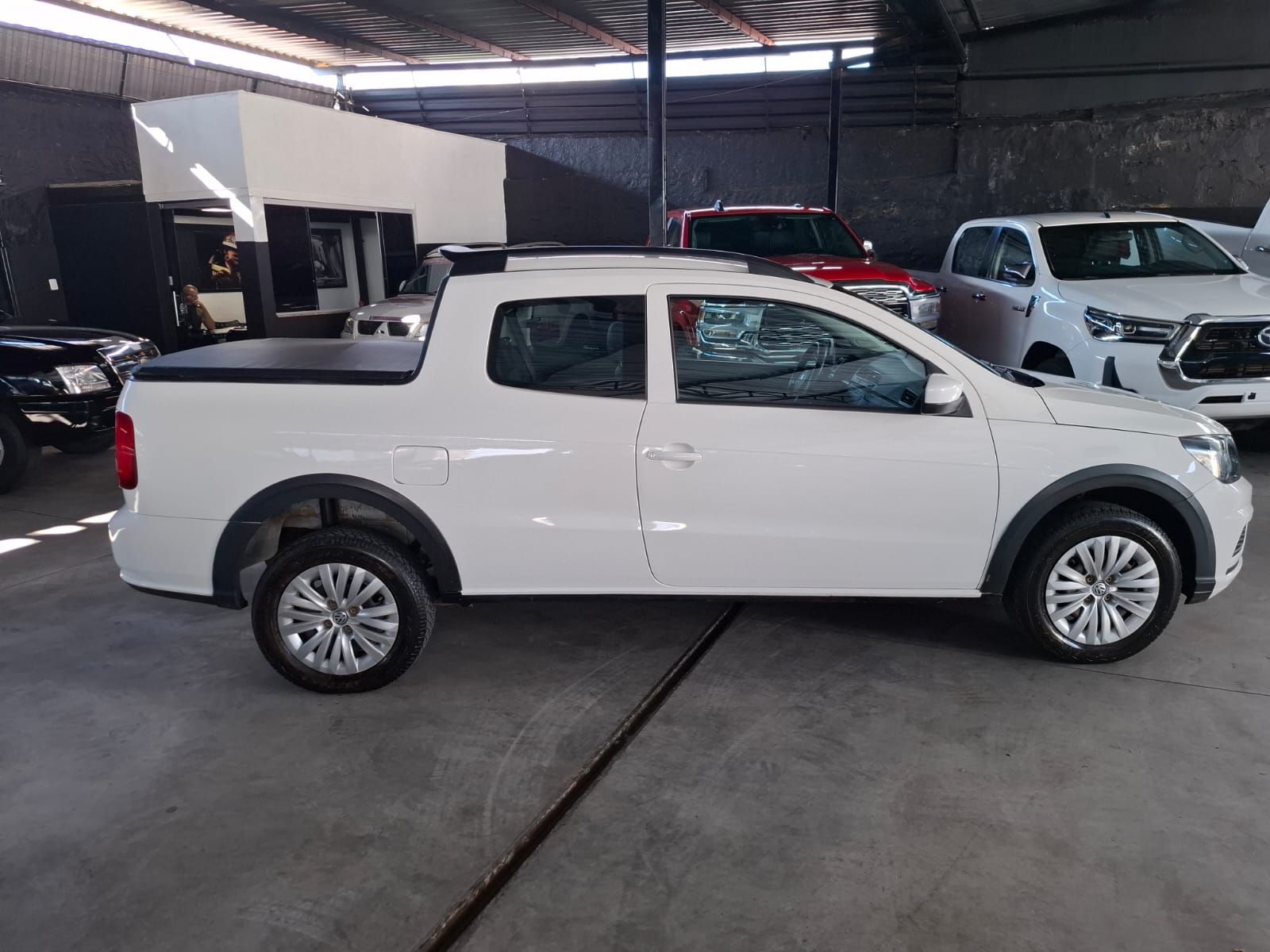 VW SAVEIRO CD 2023 COMPLETA