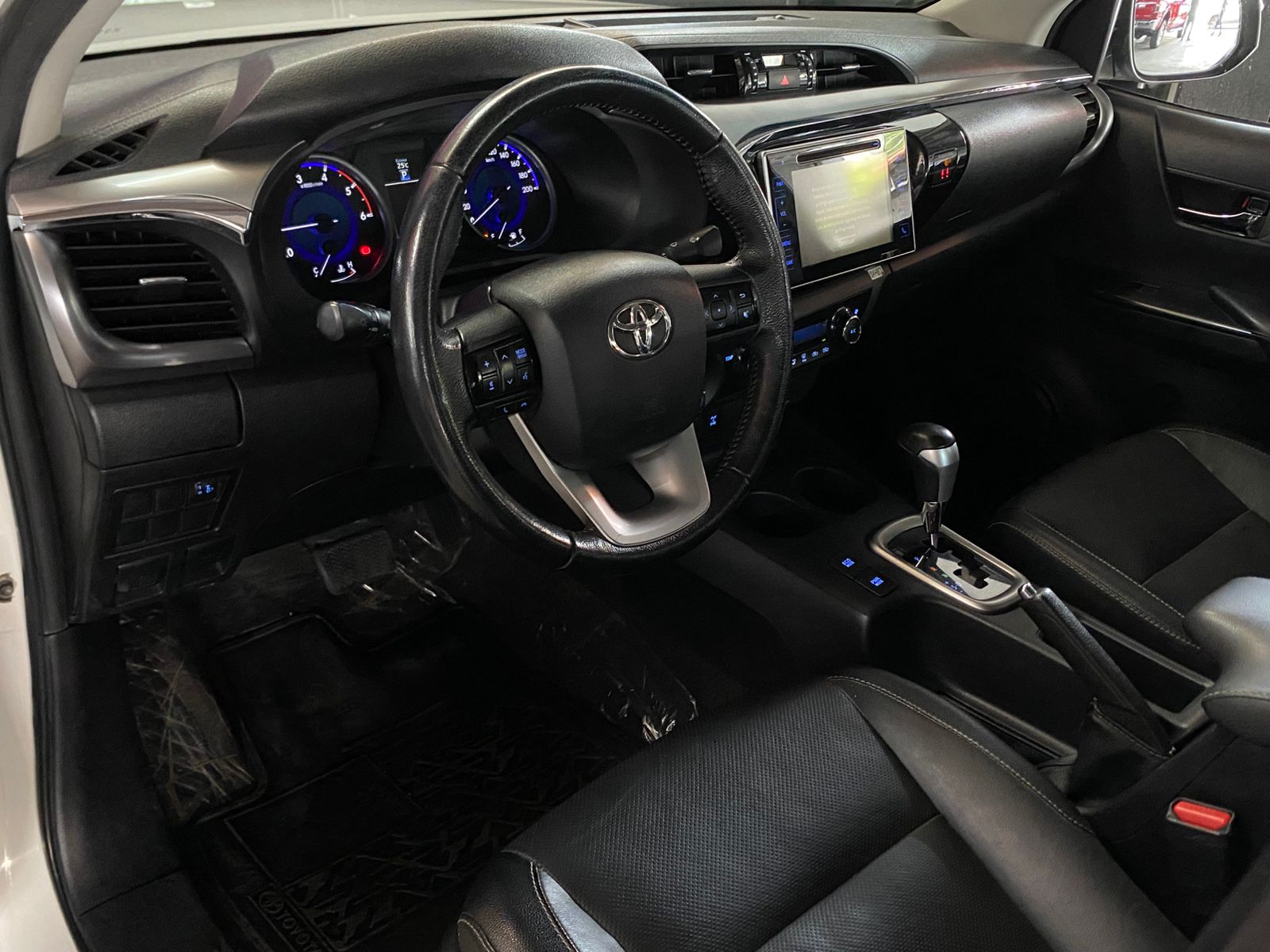 TOYOTA HILLUX SRX 2019