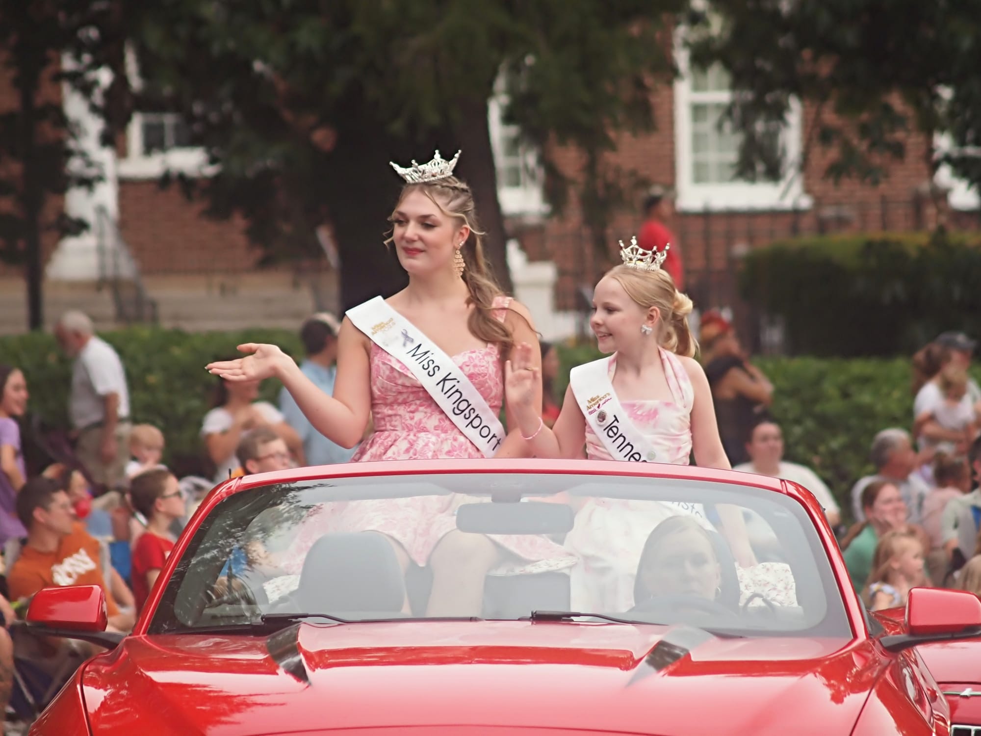 2025 Kingsport Fun Fest Parade, Kingsport, TN [Photo: S Cobaugh]