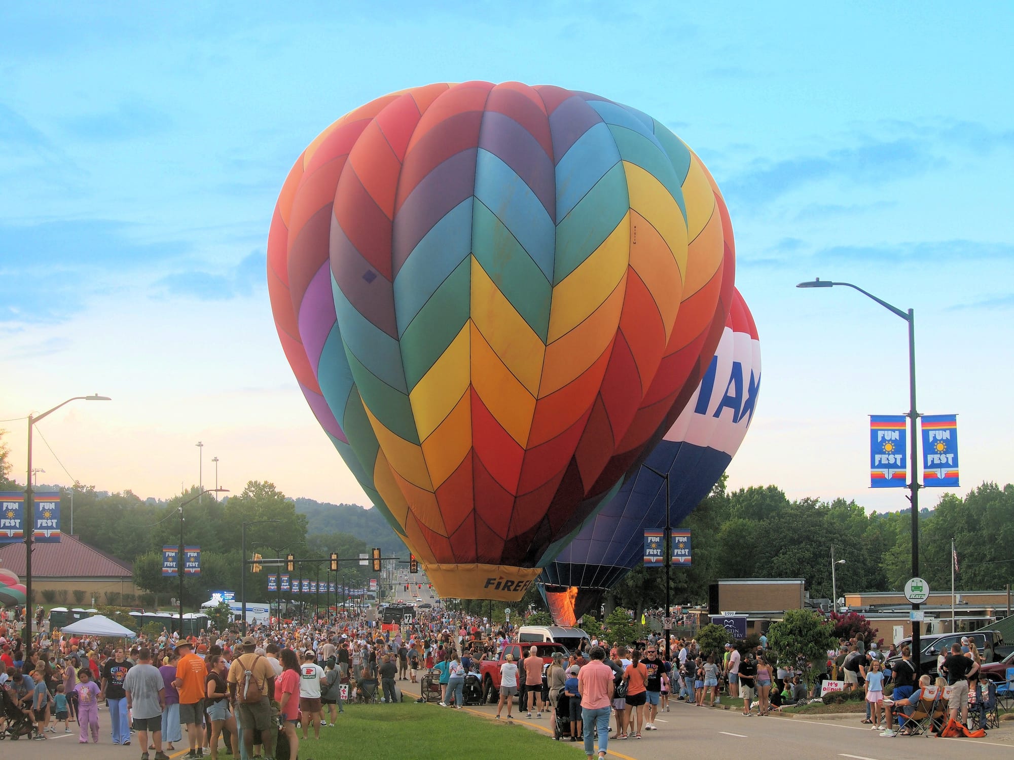2025 Kingsport Hot Air Balloon Rally, Ft. Henry Drive [Photo: J Lowry]