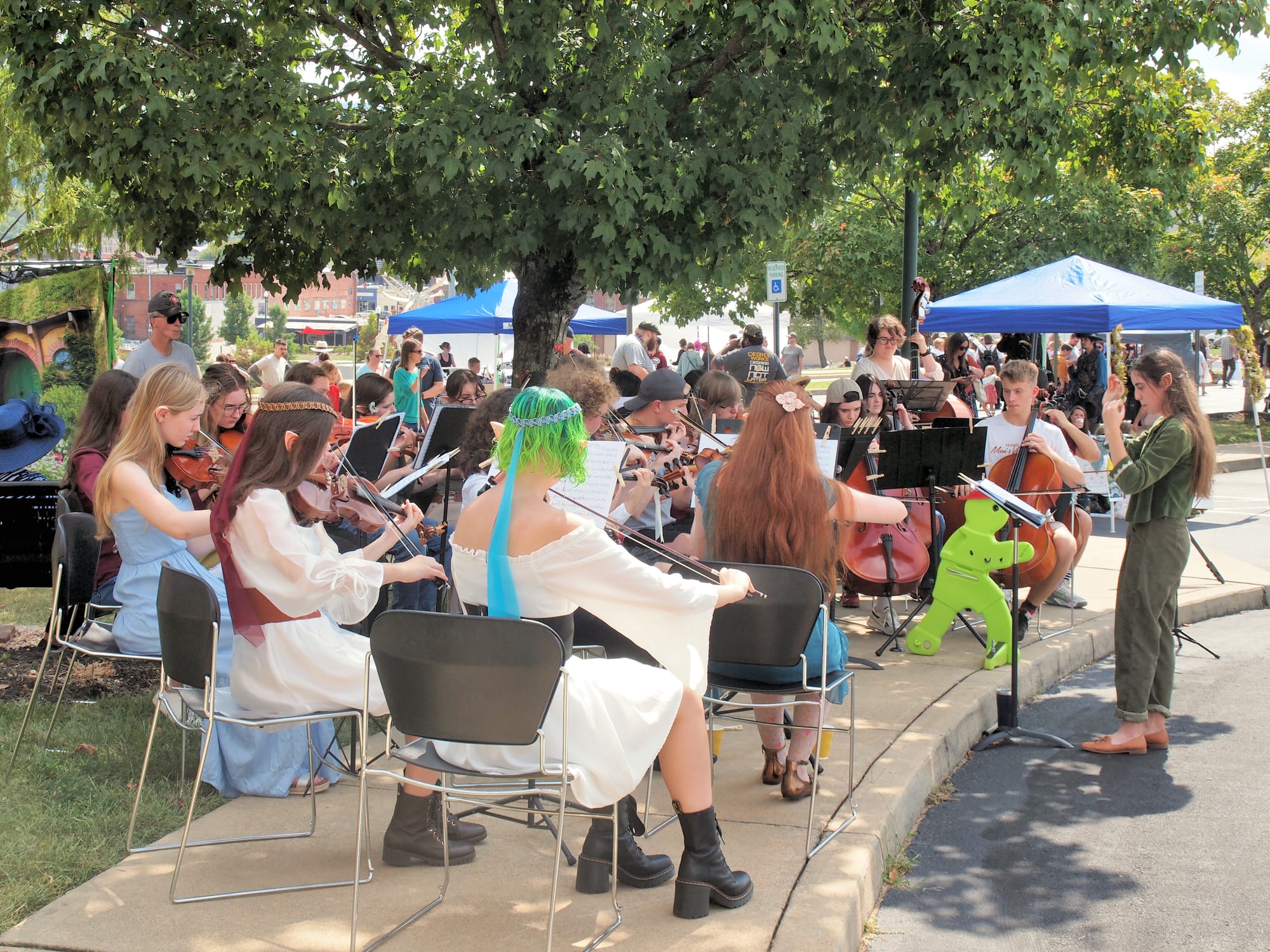 Shire Fest, Johnson City Public Library (TN), 9/21/25 [Photo: S Cobaugh]
