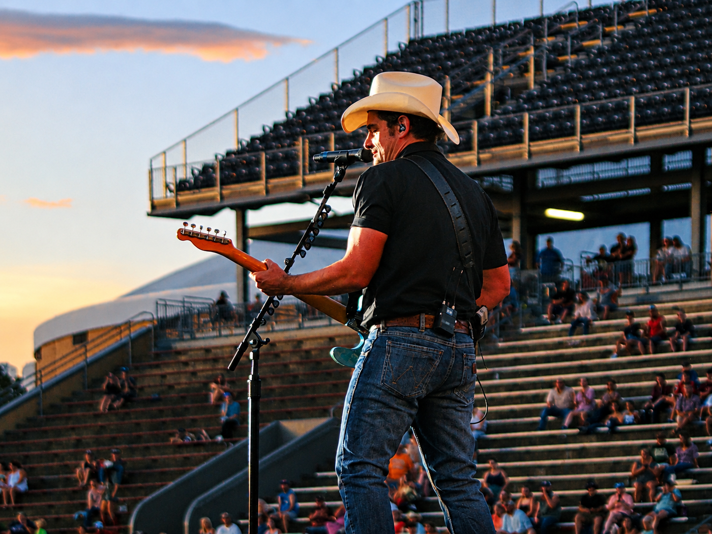 Fun Fest Sunset Concert Series w/Brad Paisley, Kingsport, TN, July 26, 2025 [Photo: J Lowry]