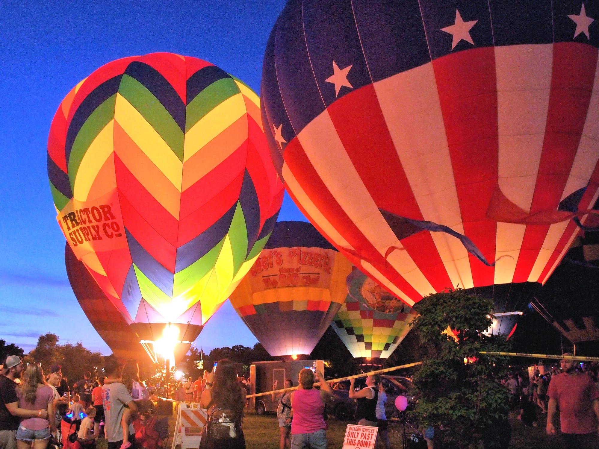 Hot Air Balloon Glow, Fun Fest, Kingsport, TN, July 25, 2025 [Photo: J Lowry]