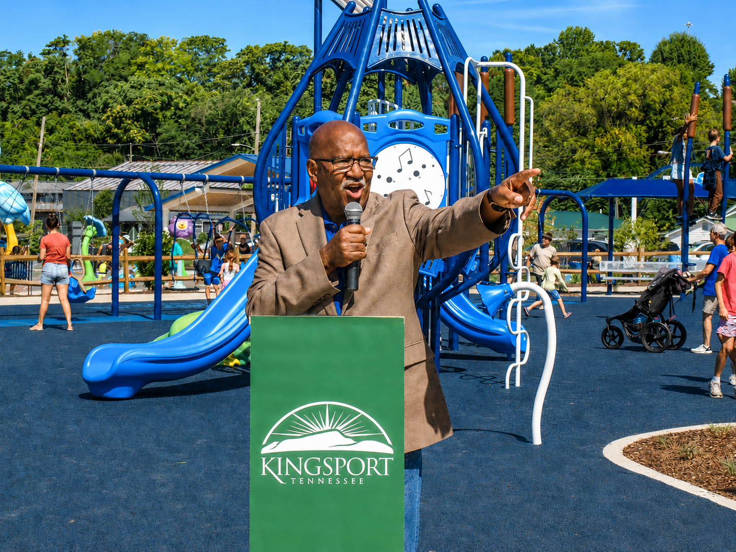 Party at the Park event: Paul Montgomery, Mayor of Kingsport, speaks at the first-ever "party at the park" event for the city's newest park, Kingsport, TN, July 31, 2026 [Photo: S Cobaugh]