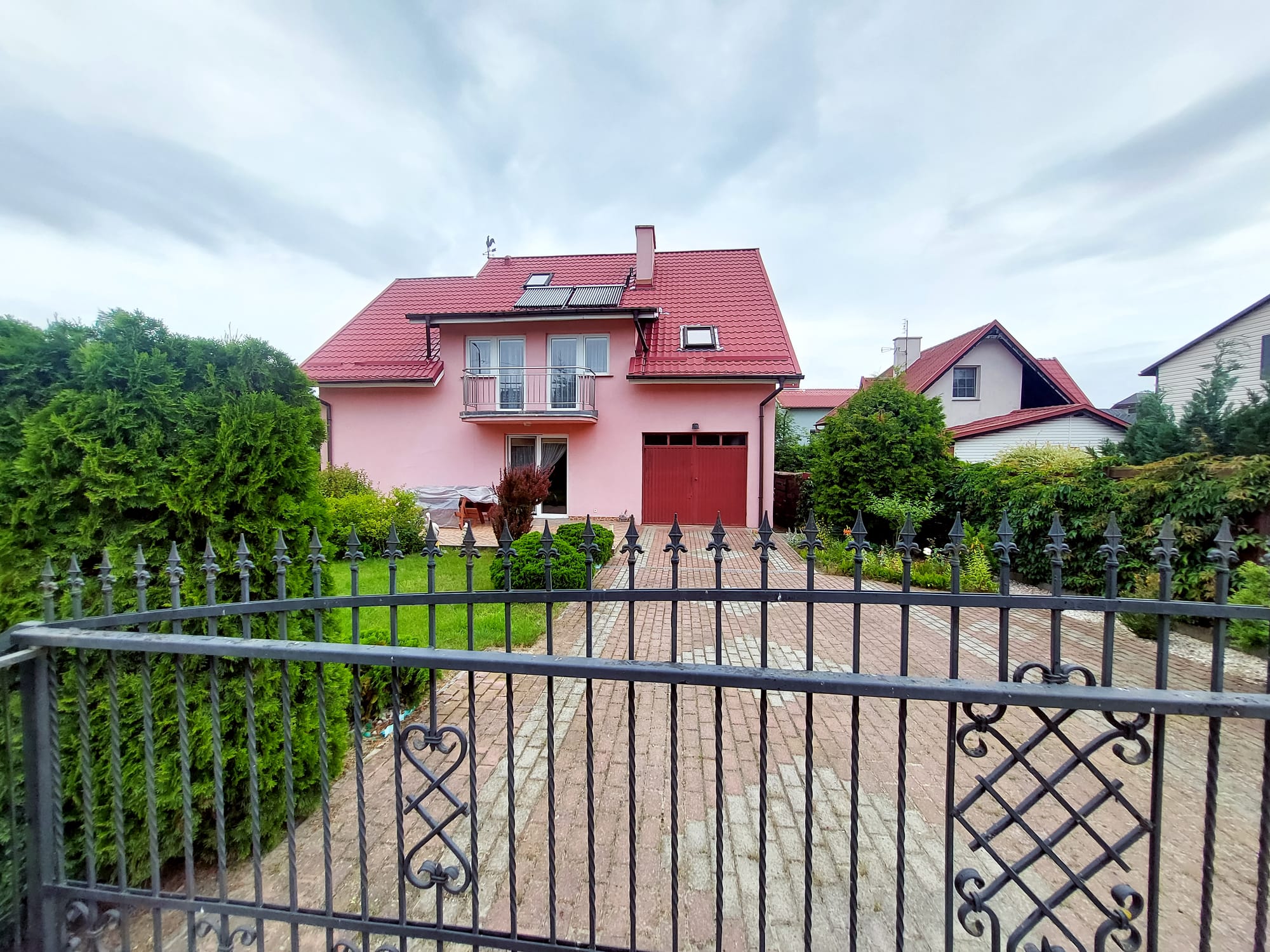 Na sprzedaż dom z potencjałem inwestycyjnym - Turzy, nad jeziorem Damaszka koło Tczewa