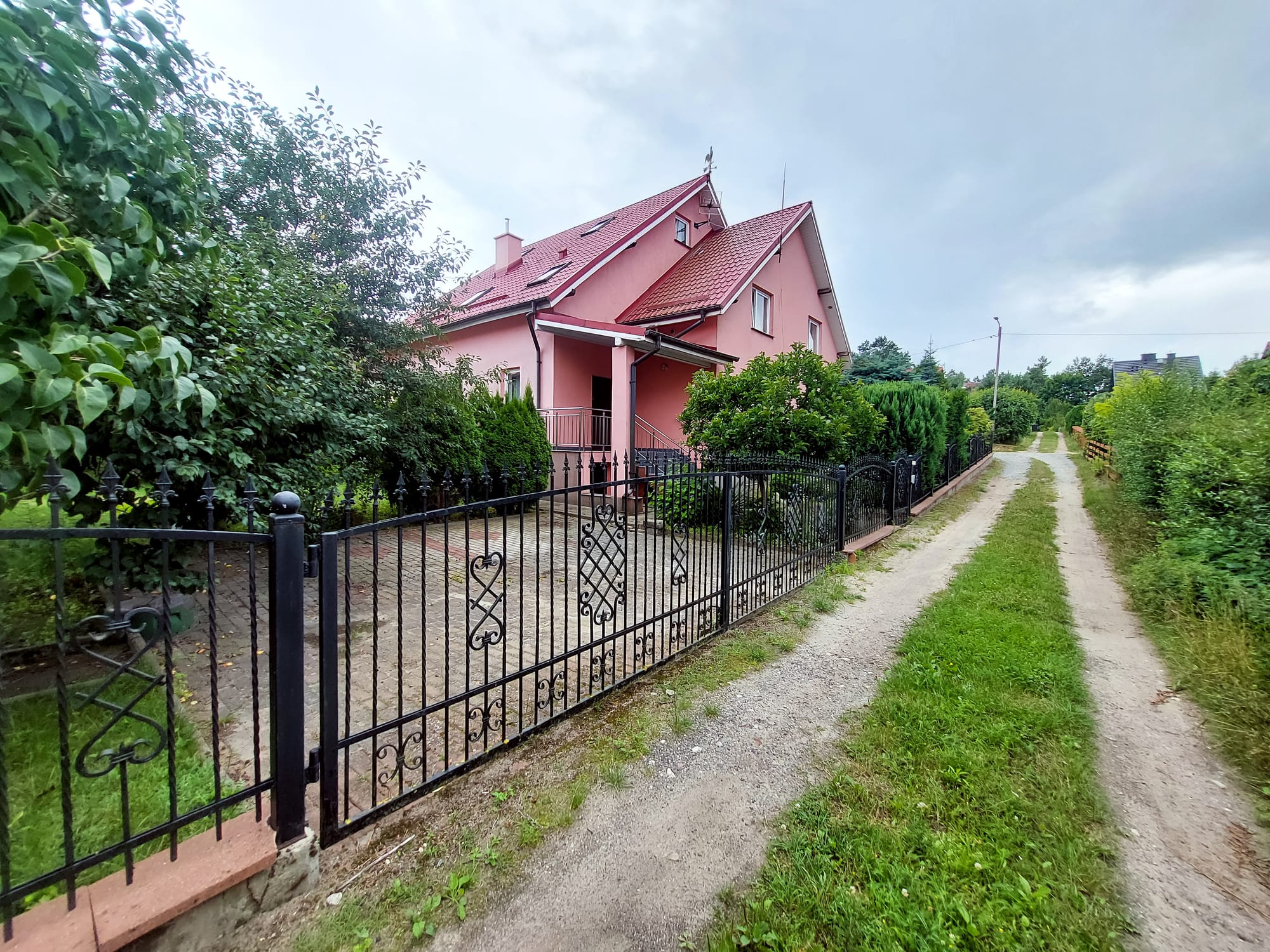 Na sprzedaż dom z potencjałem inwestycyjnym - Turzy, nad jeziorem Damaszka koło Tczewa