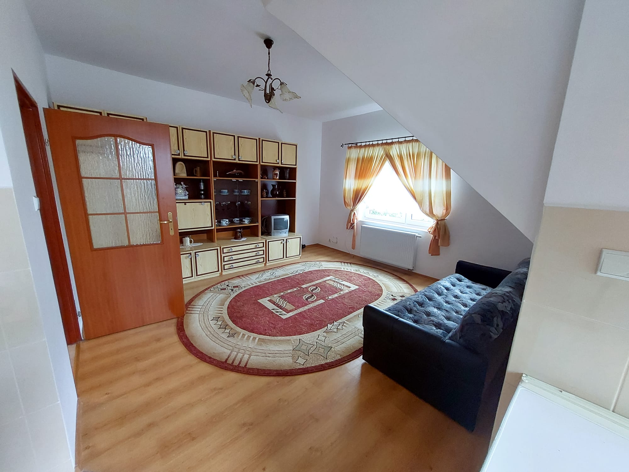 Na sprzedaż dom z potencjałem inwestycyjnym - Turzy, nad jeziorem Damaszka koło Tczewa