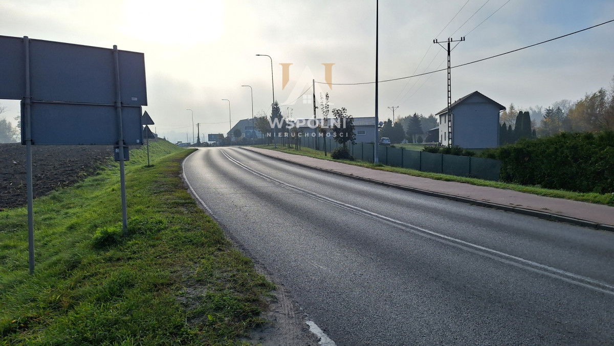 Działka na sprzedaż