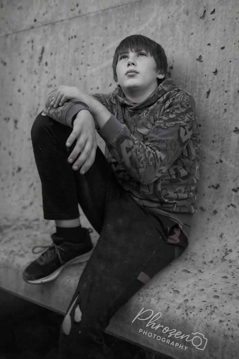 Echoes In Black & White 