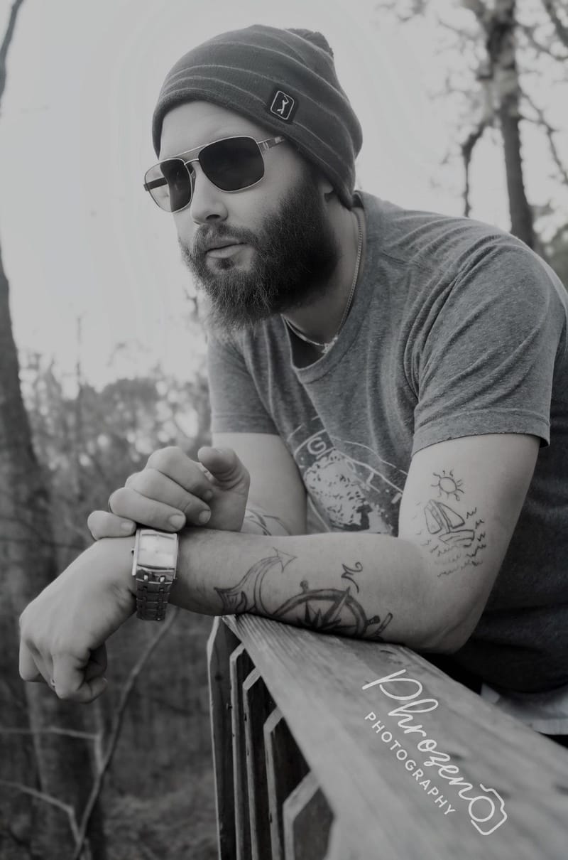 Echoes In Black & White 