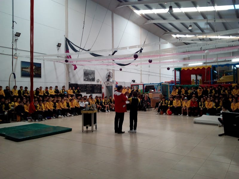 Vamos al colegio o el colegio viene al circo