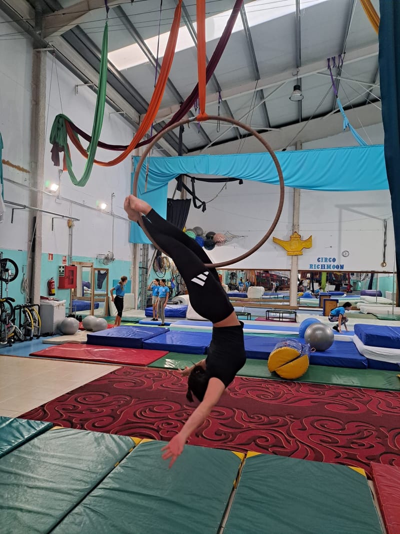CIRCO JUVENIL