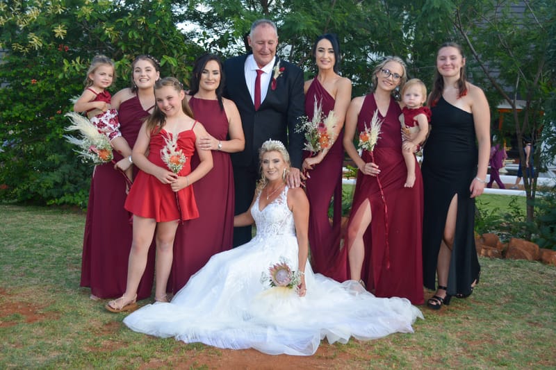 Lara and Des wedding