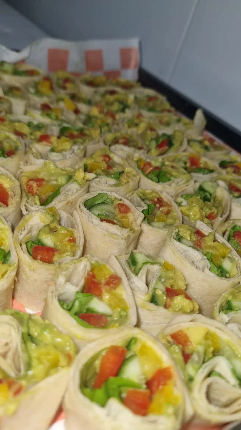 מגש טורטיות במילויים שונים - 15 י'ח - 222₪