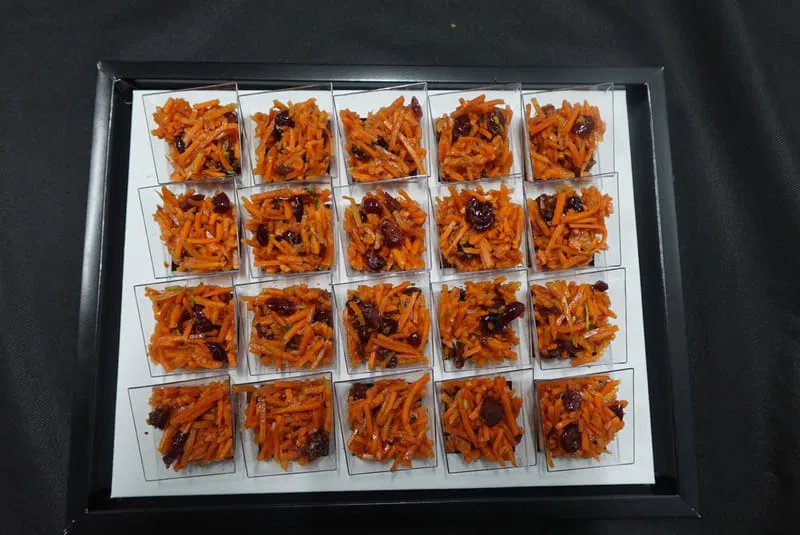 מגש סלט גזר - 20 כוסות אישיות