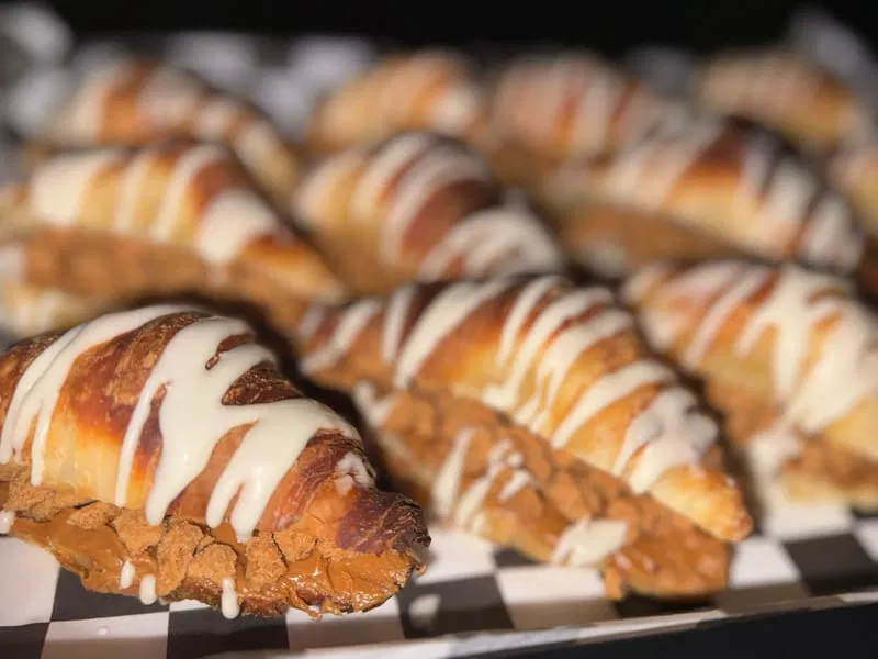 קרואסון לוטוס - 12 י'ח - 192₪