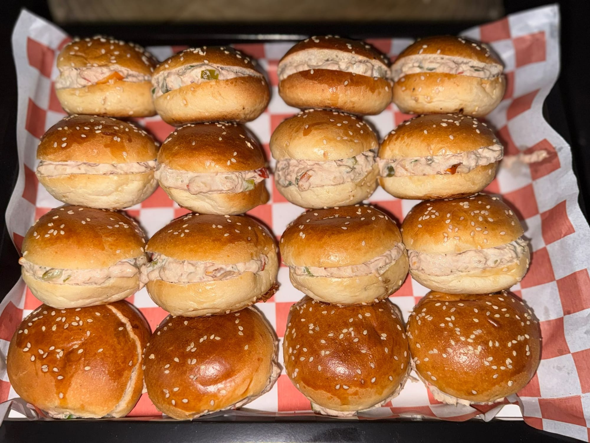 מגש כריכונים במגוון מילויים - 16 י'ח - 180₪