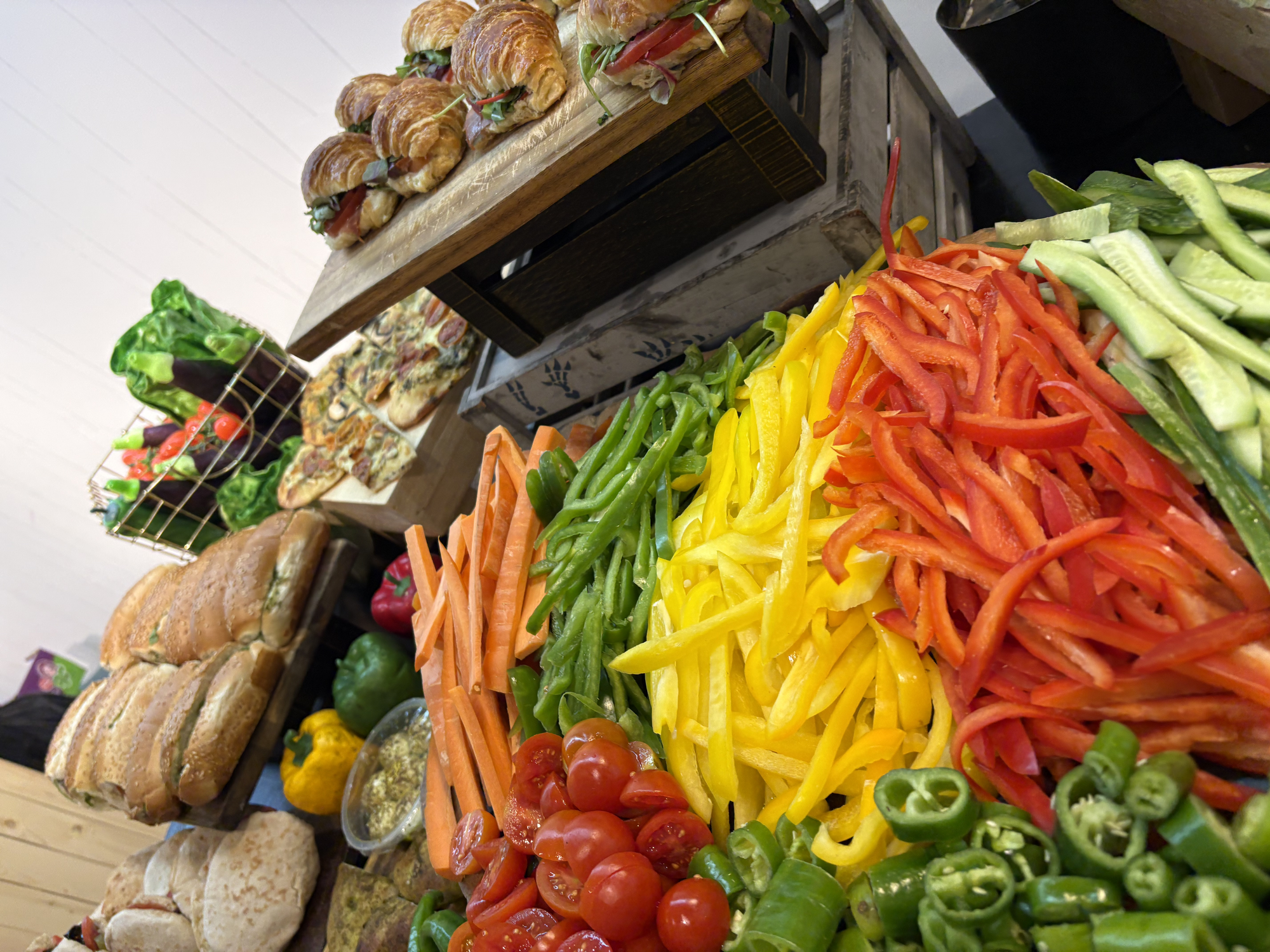 מגש ירקות חתוכים - 144₪