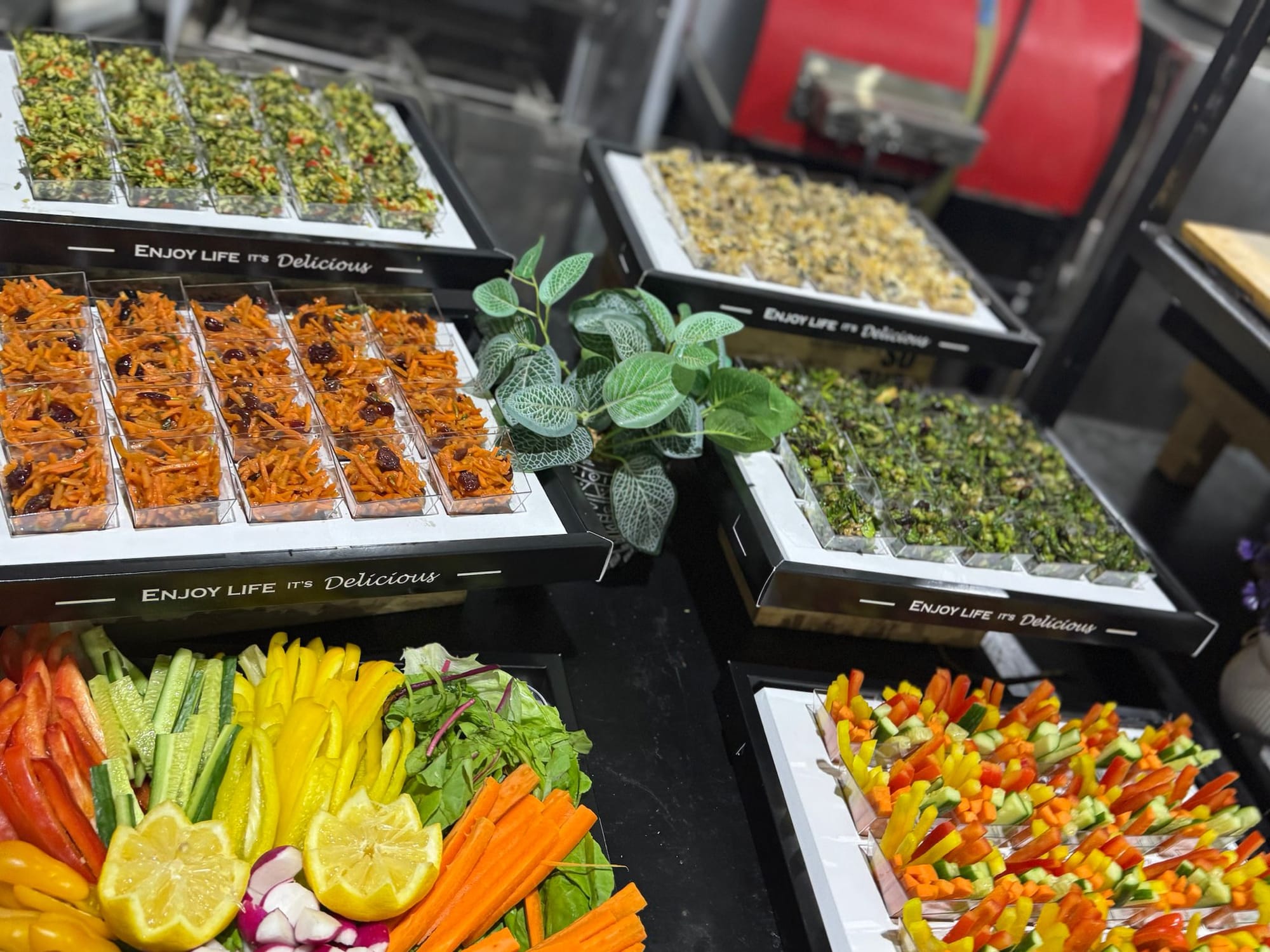 מגש סלט גזר - 20 כוסות אישיות