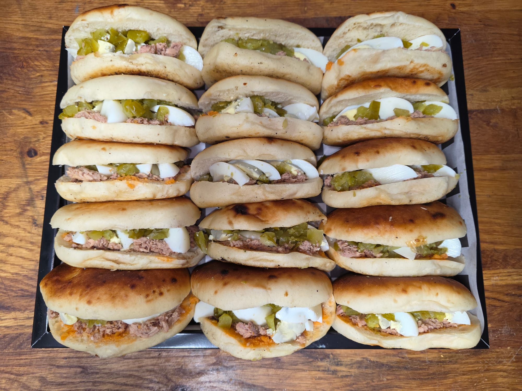 מגש מיני פרנות טוניסאיות - 15 י'ח - 174₪