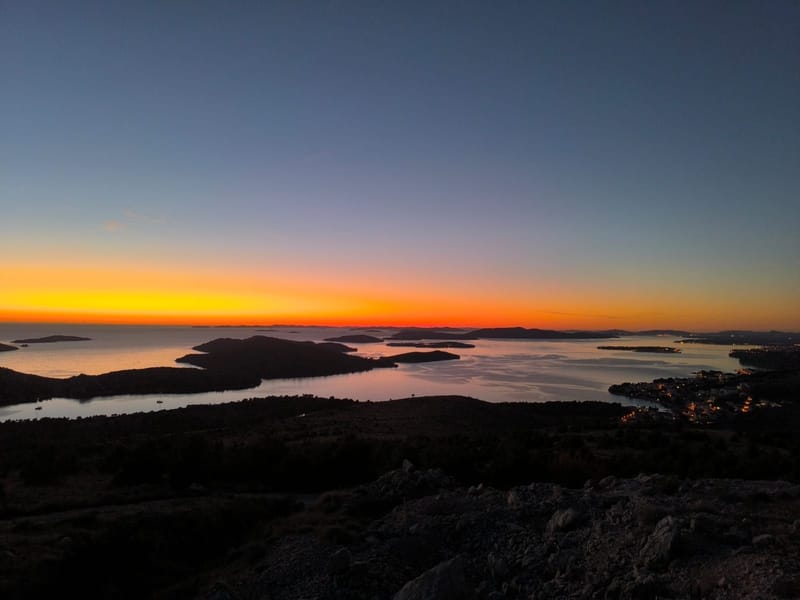 SUNSET  (Tour III)