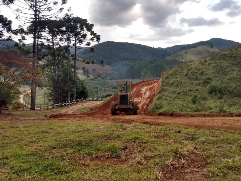 AS OBRAS DA 1ª FASE ESTÃO PROGREDINDO EM RITMO ACELERADO