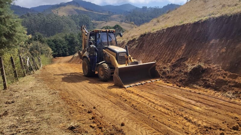 AS OBRAS DA 1ª FASE ESTÃO PROGREDINDO EM RITMO ACELERADO