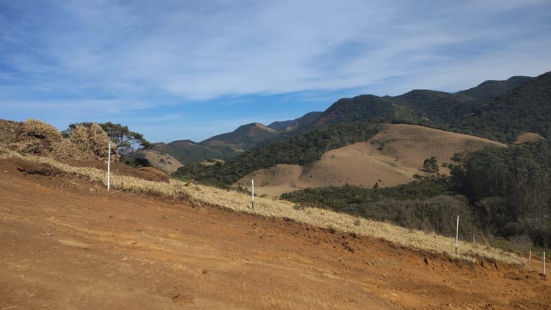 AS OBRAS DA 1ª FASE ESTÃO PROGREDINDO EM RITMO ACELERADO