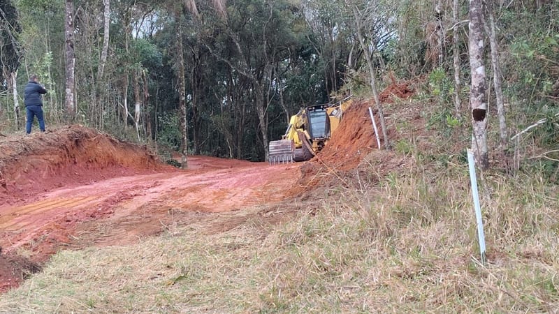 AS OBRAS DA 1ª FASE ESTÃO PROGREDINDO EM RITMO ACELERADO