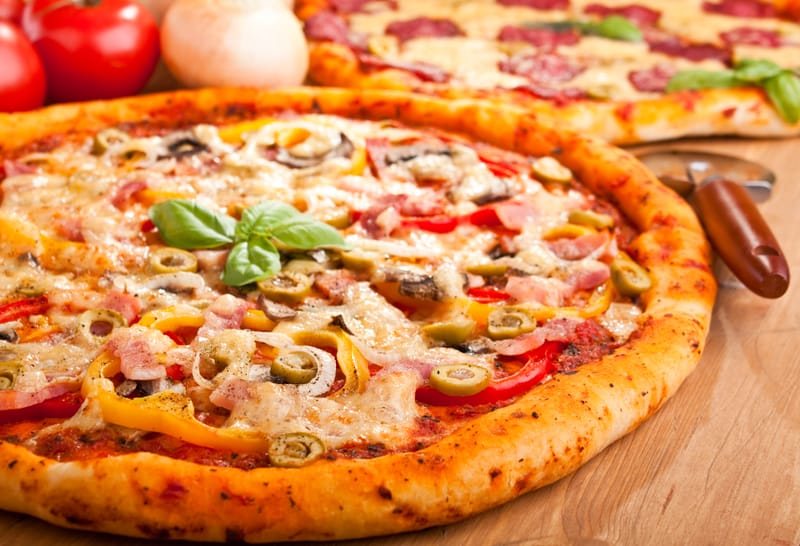 2 db Magyaros Pizza + 2 db áfonyás palacsinta + 1L Pepsi Max