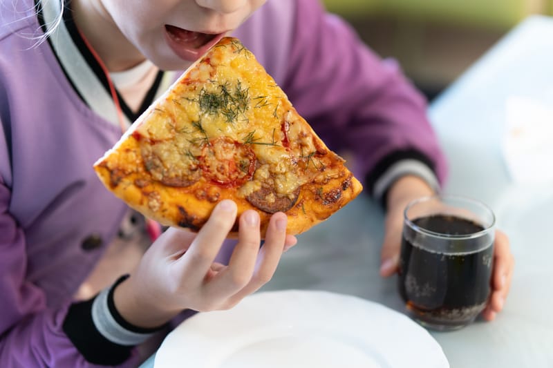 1 db Magyaros Pizza + 1 db Pepsi üdítő 0,33L