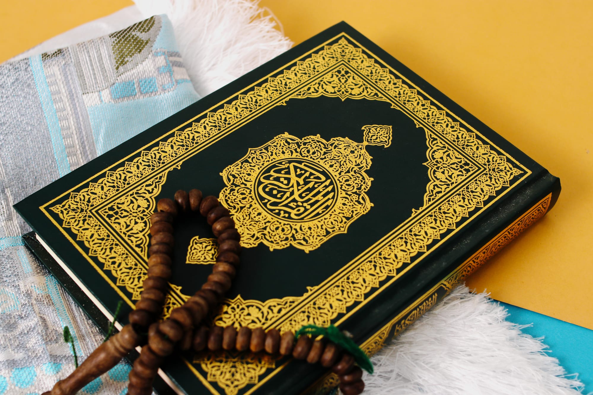 الفرق بين السور المكية والمدنية في القران الكريم
