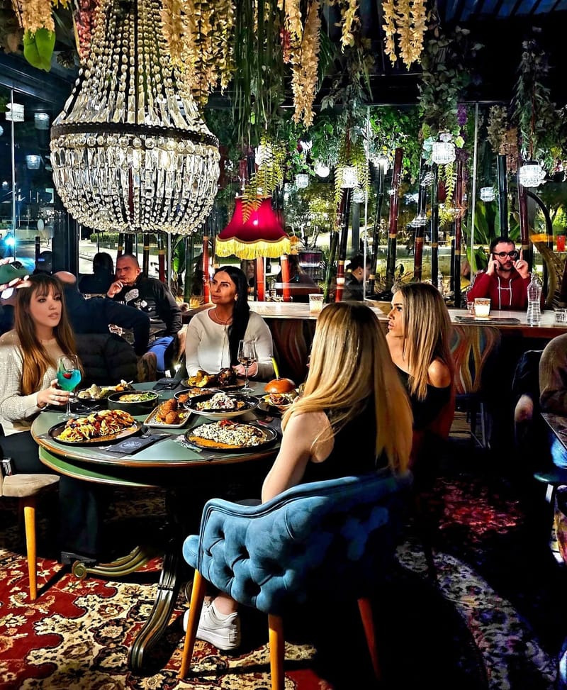 Barong Cafe -Bar - Restaurant ,Marina Zeas ,Piraeus