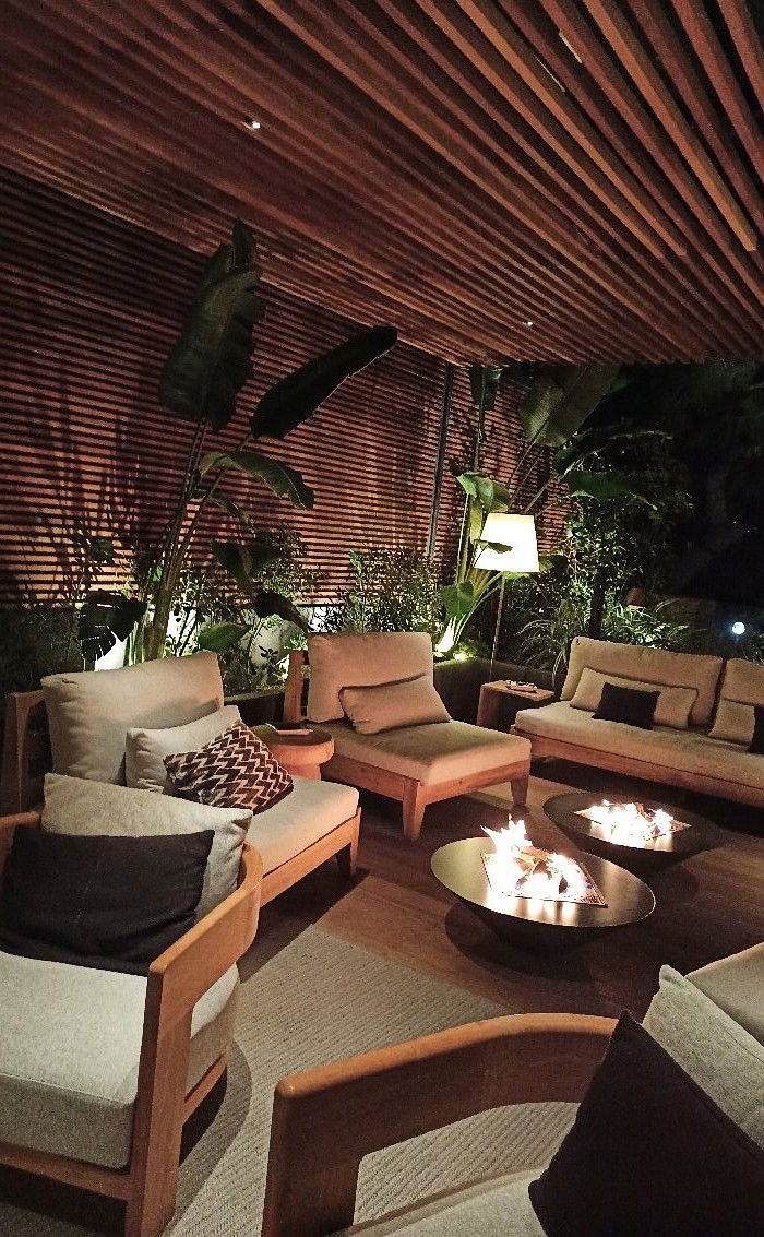 Ιθάκη Restaurant,Βουλιαγμενη