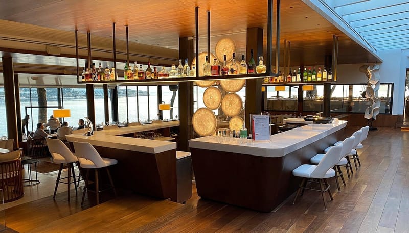 Ιθάκη Restaurant,Βουλιαγμενη