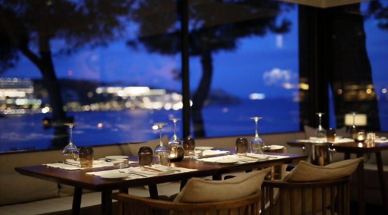 Ιθάκη Restaurant,Βουλιαγμενη