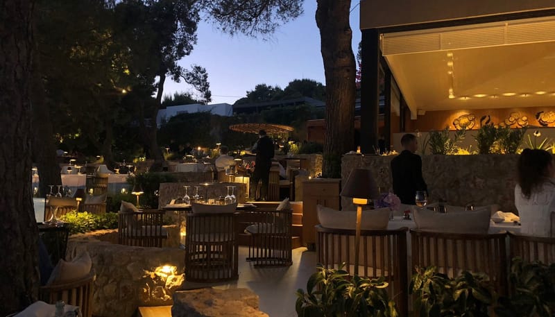 Ιθάκη Restaurant,Βουλιαγμενη