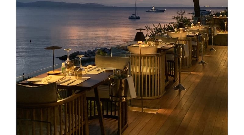 Ιθάκη Restaurant,Βουλιαγμενη
