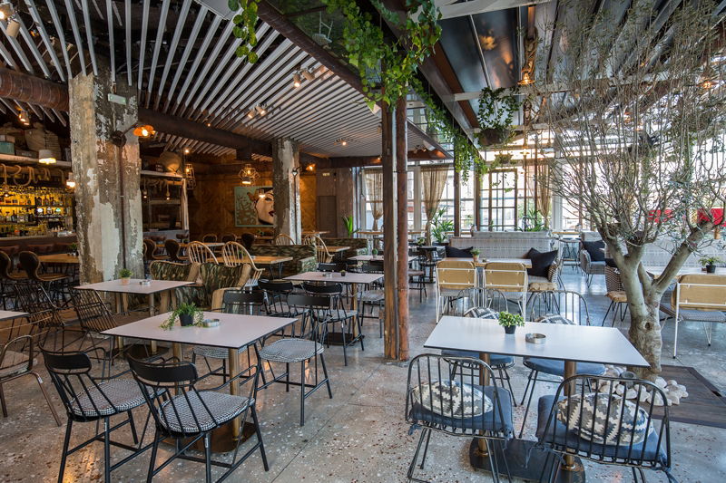 Momus Cafe Bar Restaurant, Galatsi