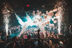 Lohan Night Club ,Athens