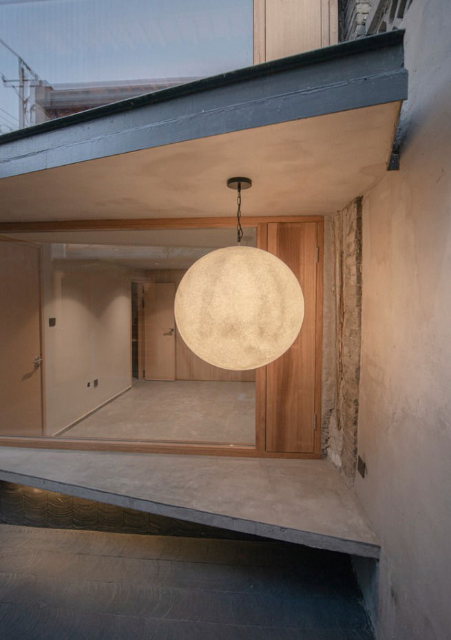 Complete Reconstruction Of a Detached House